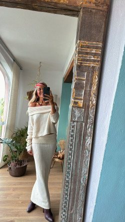 LUKA beige, conjunto falda + jersey