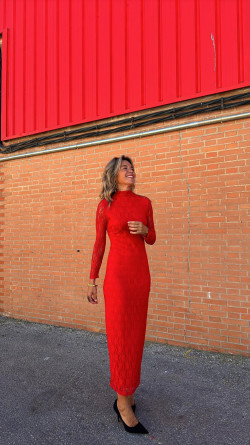 ROSALE,  rojo, vestido largo