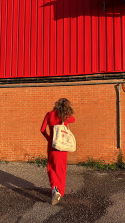 JAPÓN rojo,   vestido  de punto